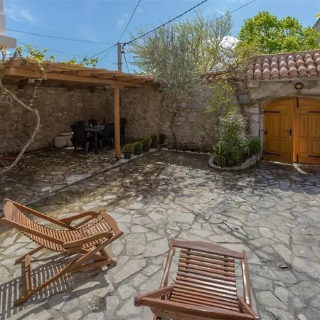 Ferienhaus Fuer 8 Personen Ca 80 Qm In Grizane, Kvarner Bucht Crikvenica Und Umgebung Holiday home Antovo
